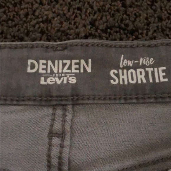 Denzen by Levi’s Low Rise Shorties - Picture 2 of 3